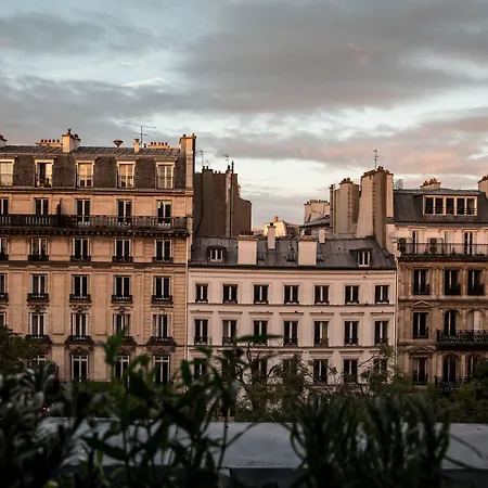 Grands Boulevards Experimental 4* Parigi