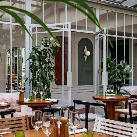 Grands Boulevards Experimental 4* Parigi